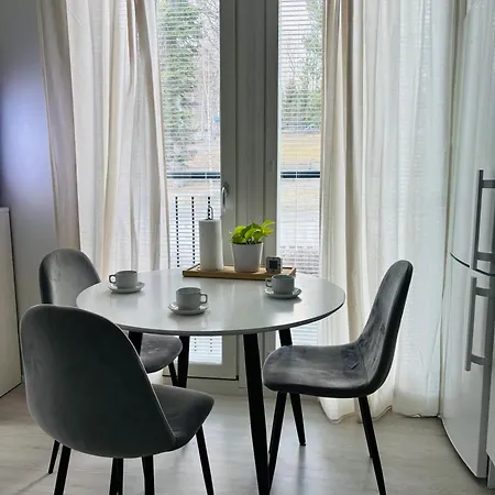 Foliate Living Taimi *