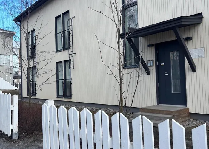 Foliate Living Taimi 公寓 *